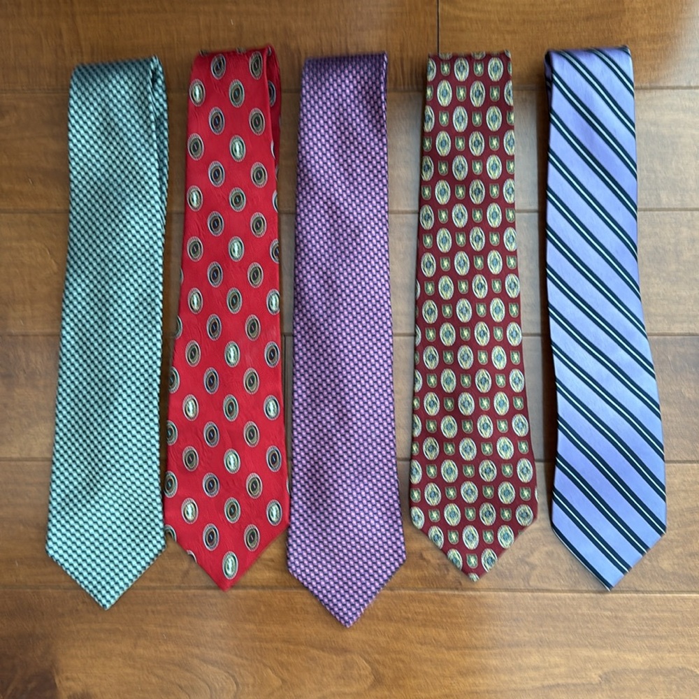 Lot of Tommy Hilfiger ties.